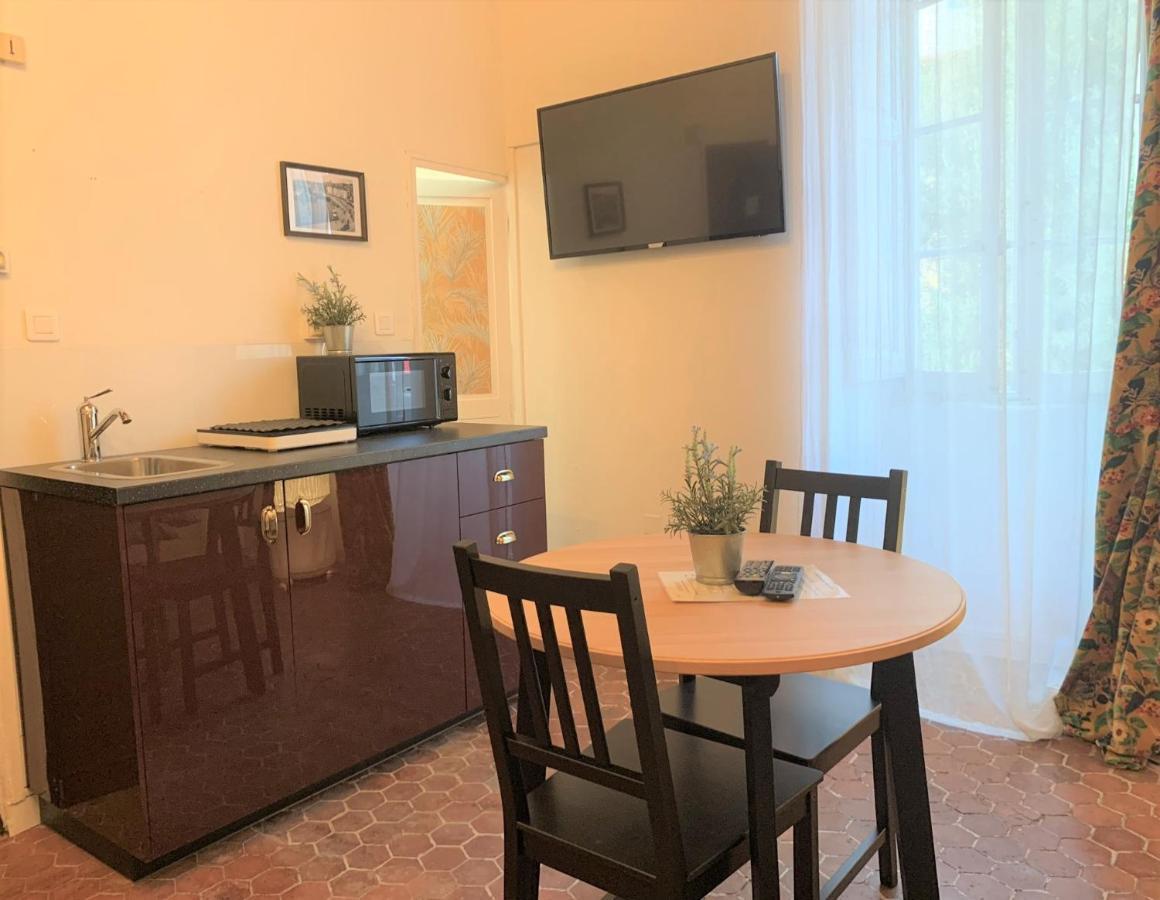 Le Panier Enchante - Suites & Loft - Terrasse Et Patio Au Dessus Du Vieux Port Marseilles Buitenkant foto