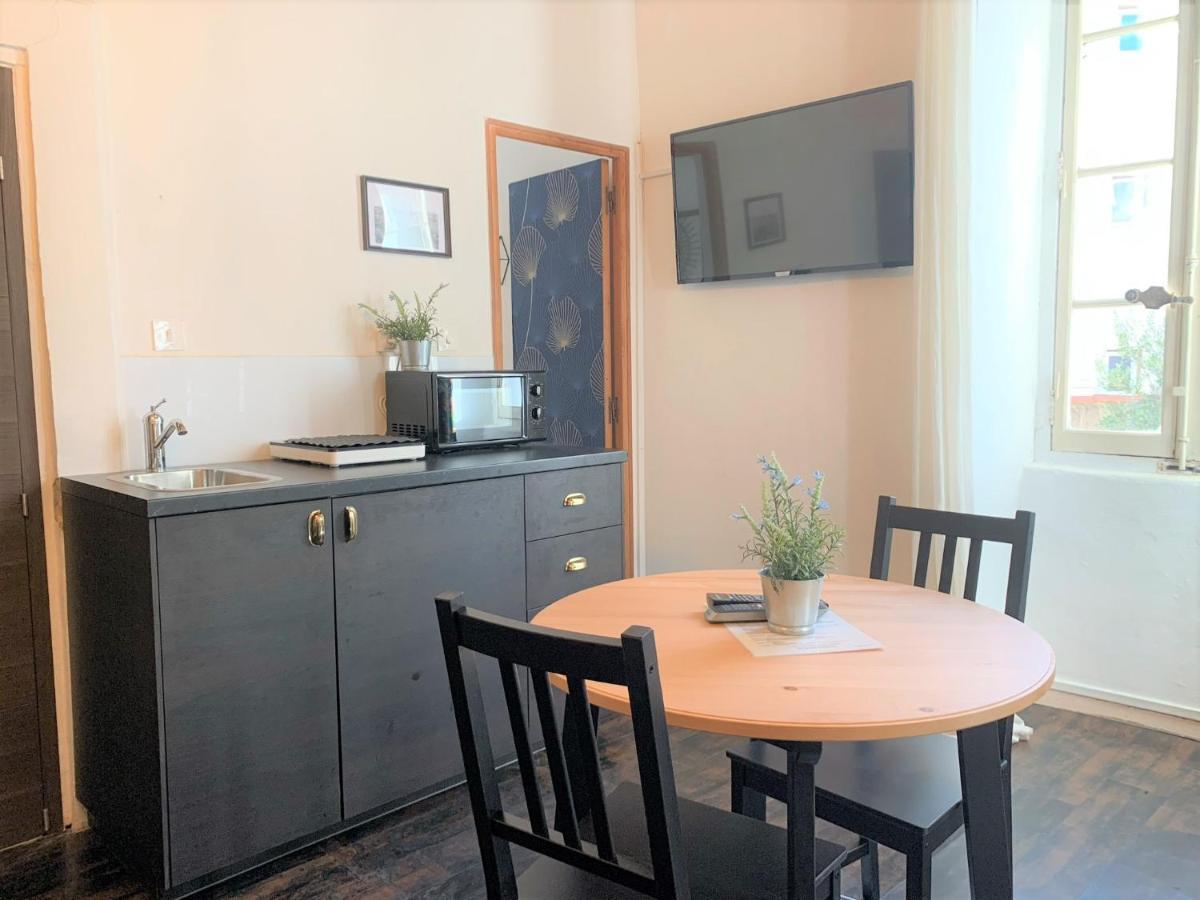 Le Panier Enchante - Suites & Loft - Terrasse Et Patio Au Dessus Du Vieux Port Marseilles Buitenkant foto